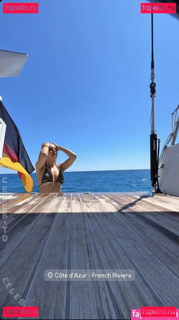 Laura Block Onlyfans Photo Gallery 