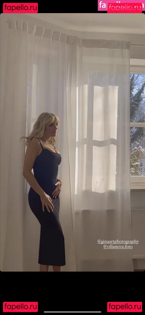 Laura Block Onlyfans Photo Gallery 