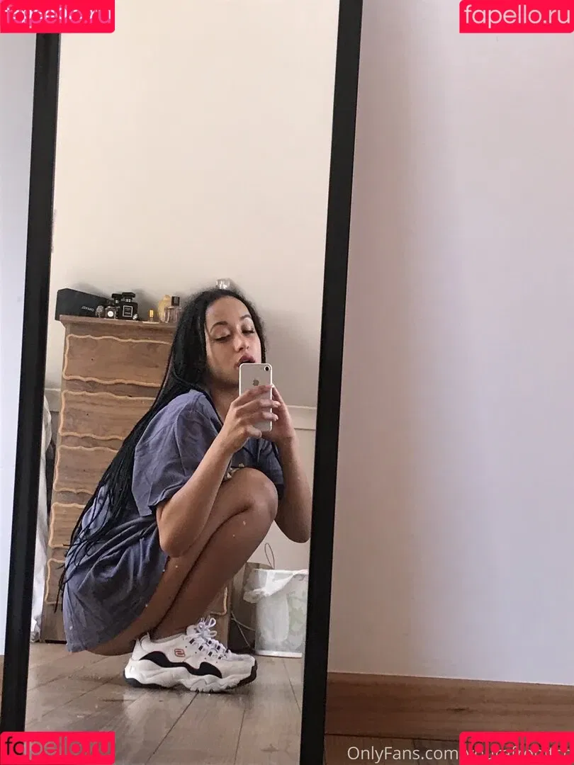 YourAfroBitch Onlyfans Photo Gallery 