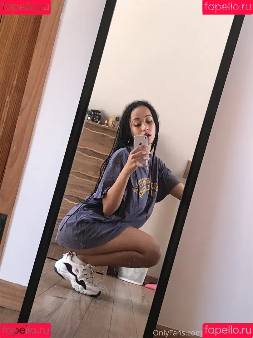 YourAfroBitch Onlyfans Photo Gallery 