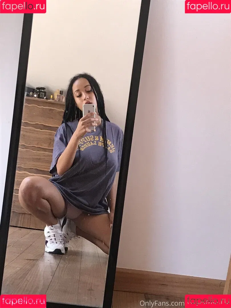 YourAfroBitch Onlyfans Photo Gallery 
