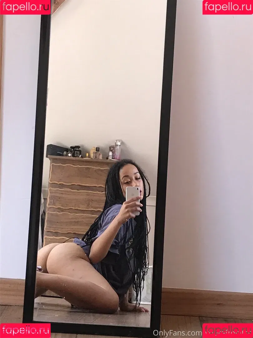 YourAfroBitch Onlyfans Photo Gallery 