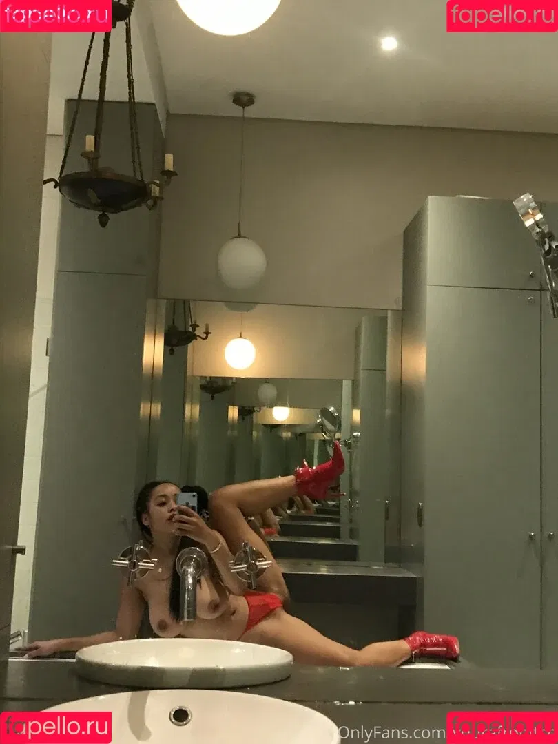 YourAfroBitch Onlyfans Photo Gallery 