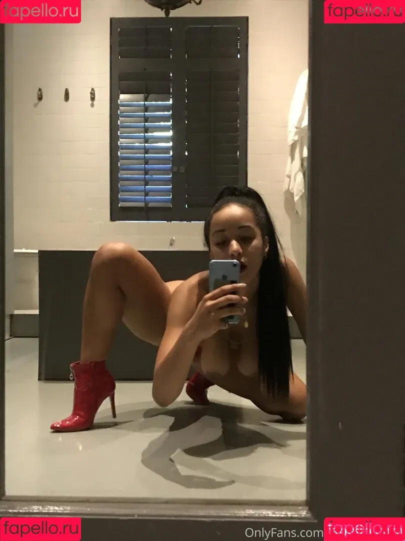 YourAfroBitch Onlyfans Photo Gallery 