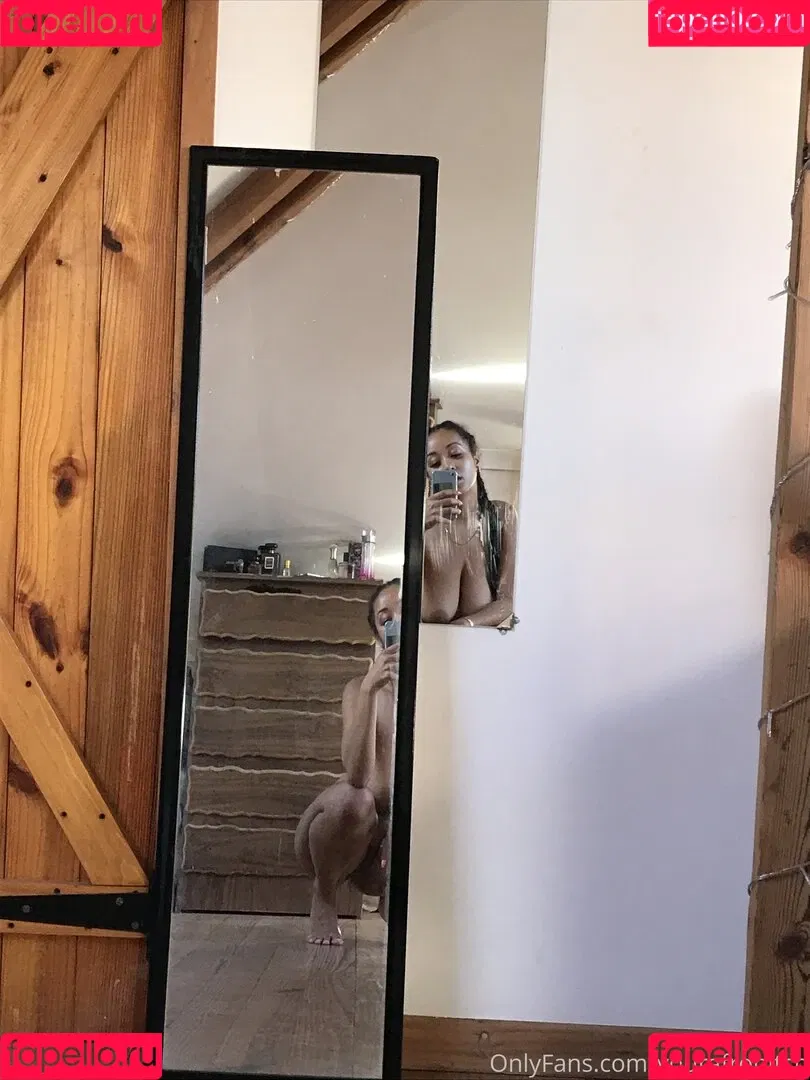 YourAfroBitch Onlyfans Photo Gallery 