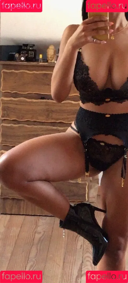 YourAfroBitch Onlyfans Photo Gallery 