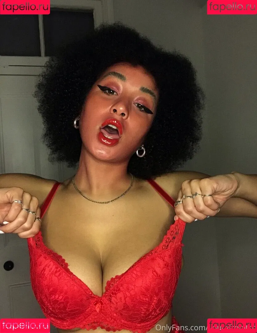 YourAfroBitch Onlyfans Photo Gallery 