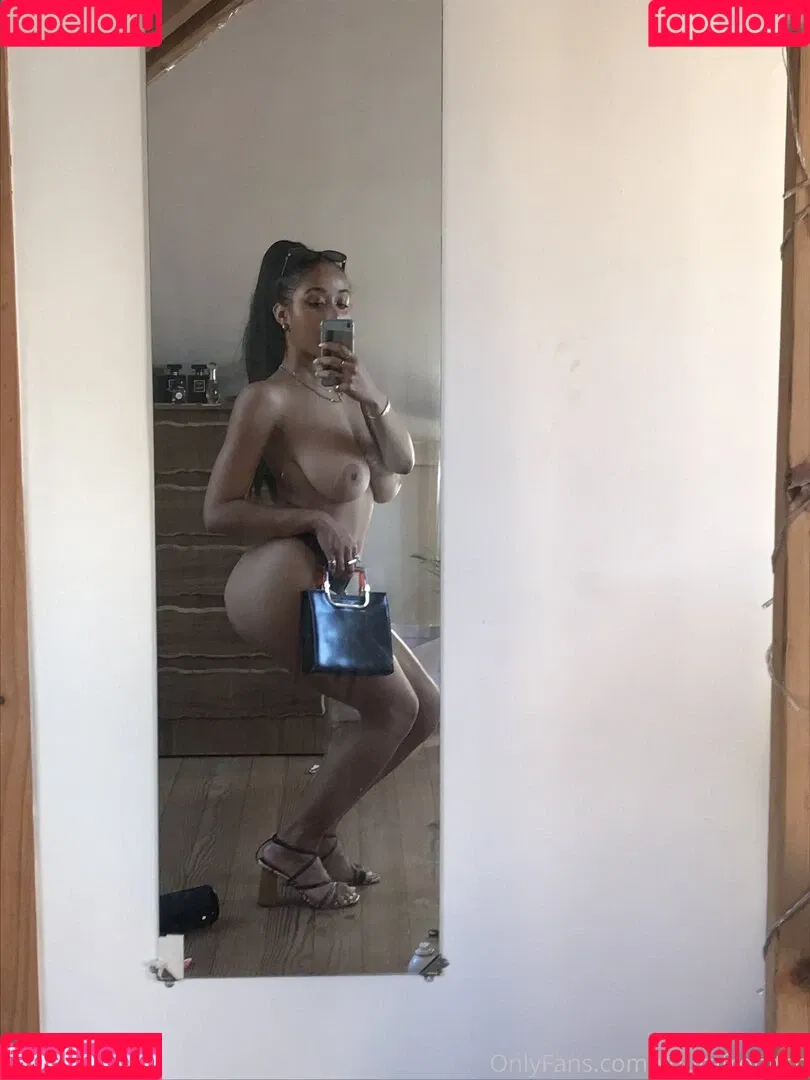 YourAfroBitch Onlyfans Photo Gallery 