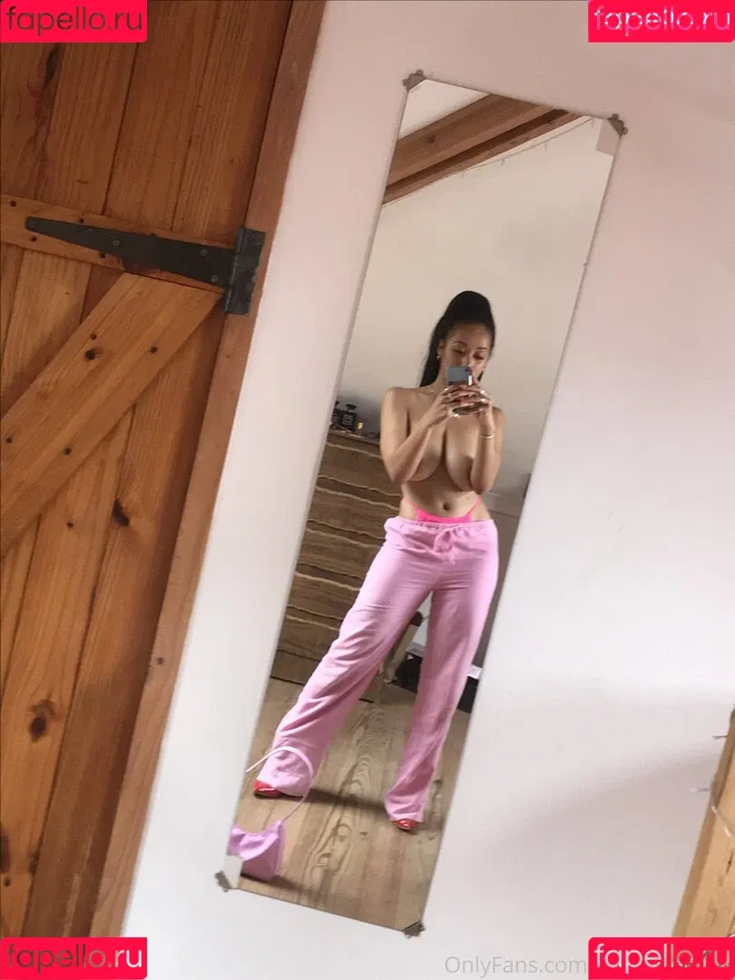 YourAfroBitch Onlyfans Photo Gallery 