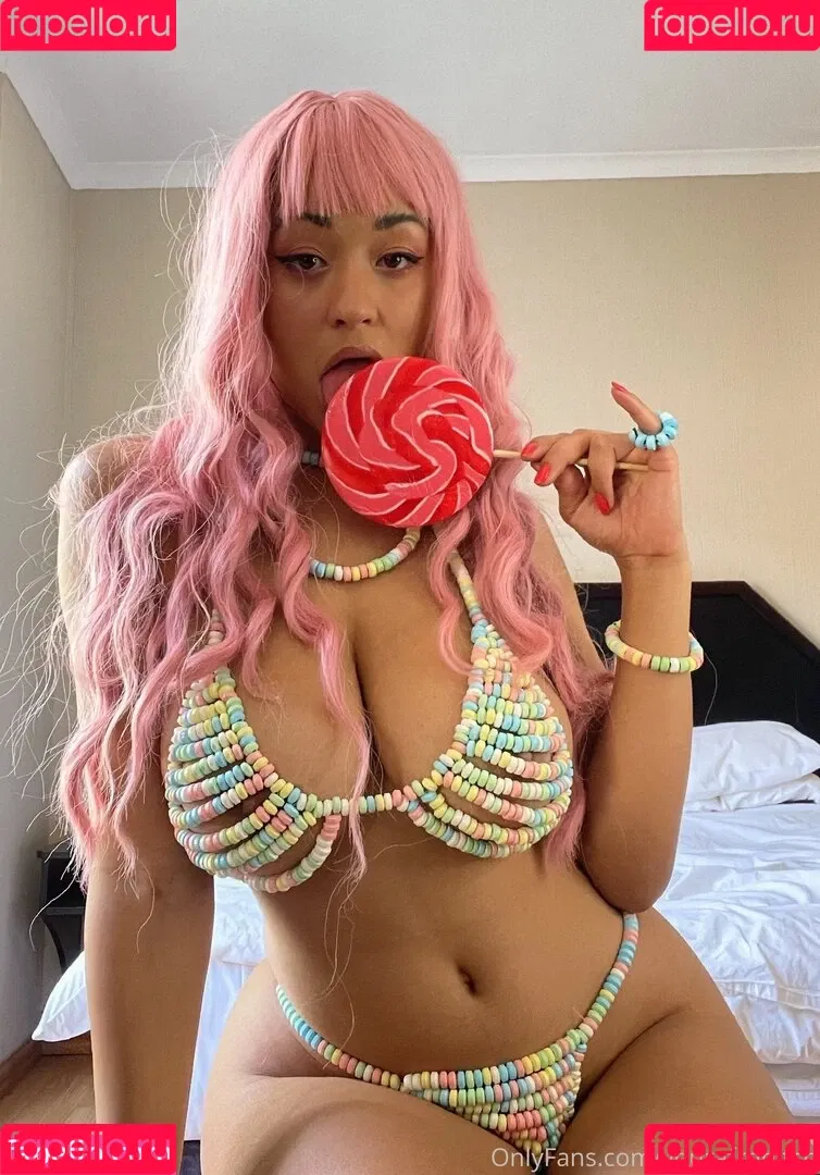 YourAfroBitch Onlyfans Photo Gallery 