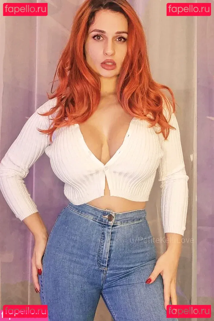 PetiteKelliLove Onlyfans Photo Gallery 