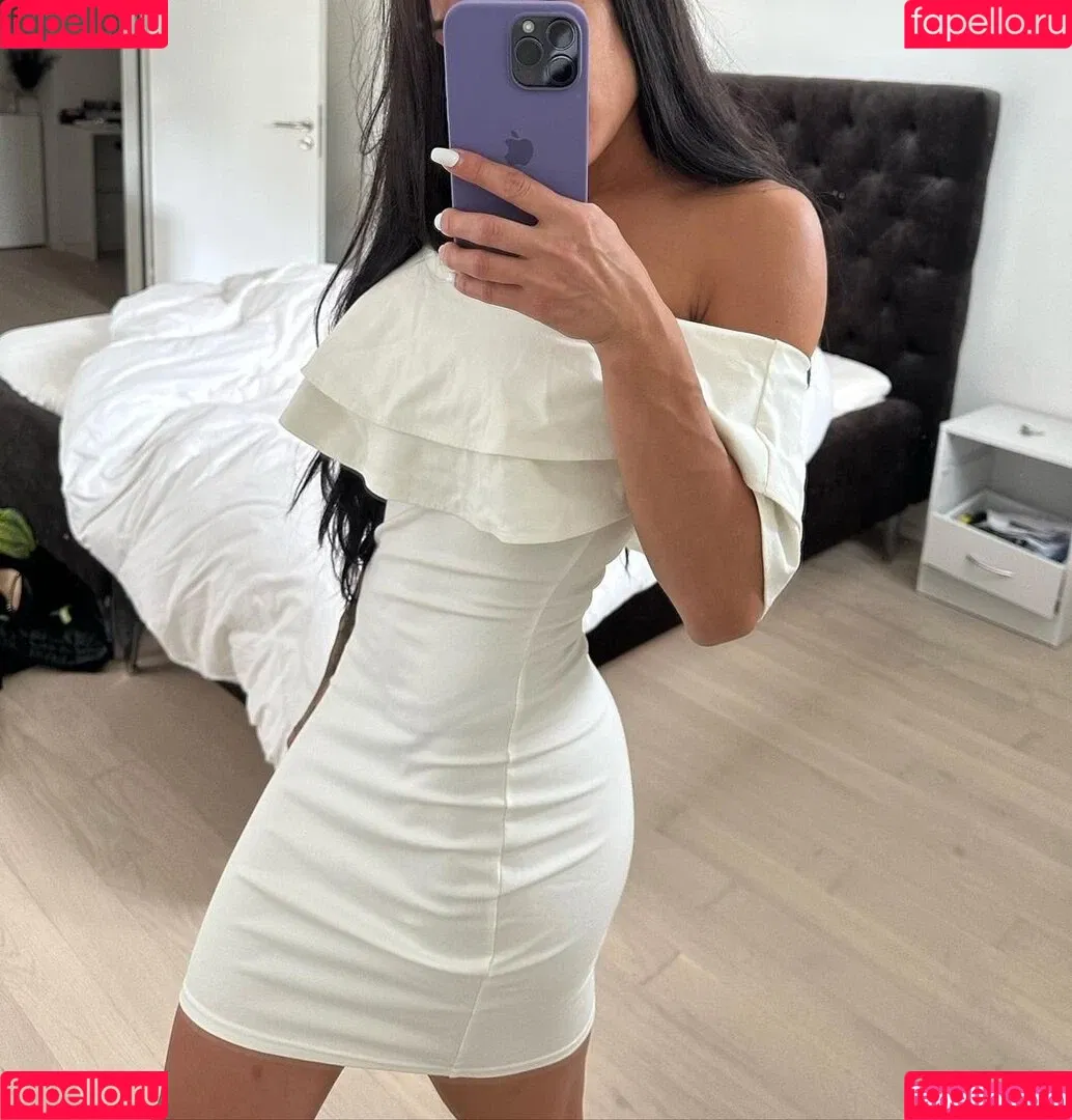 Elena Miras Onlyfans Photo Gallery 
