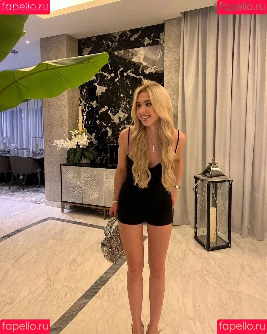 Shania Geiss Onlyfans Photo Gallery 