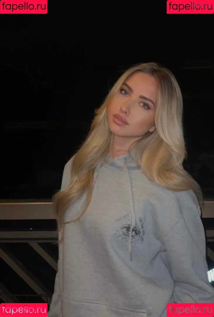 Shania Geiss Onlyfans Photo Gallery 