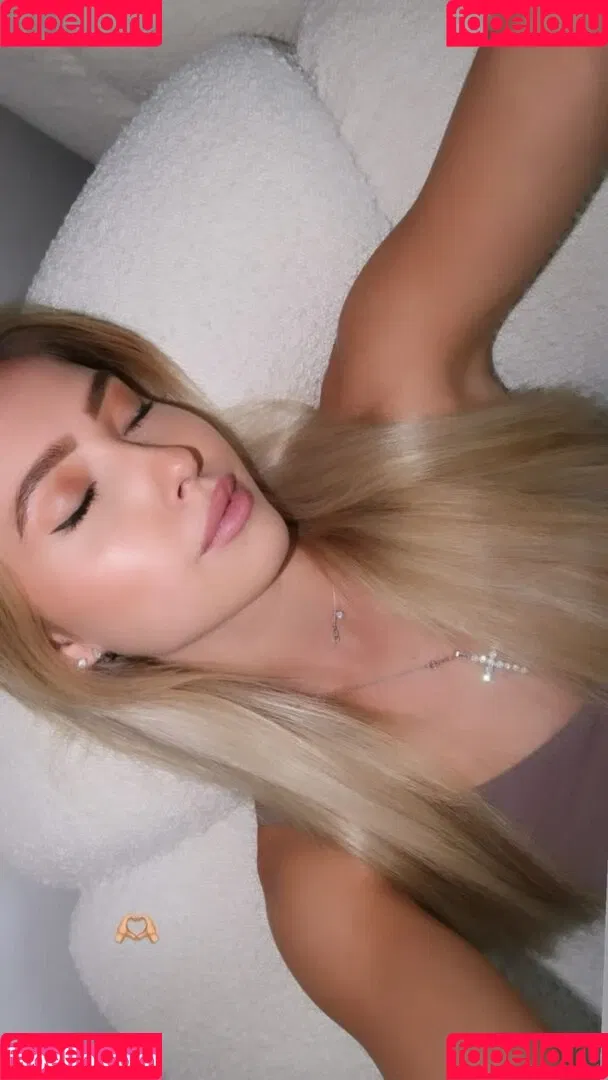 Shania Geiss Onlyfans Photo Gallery 