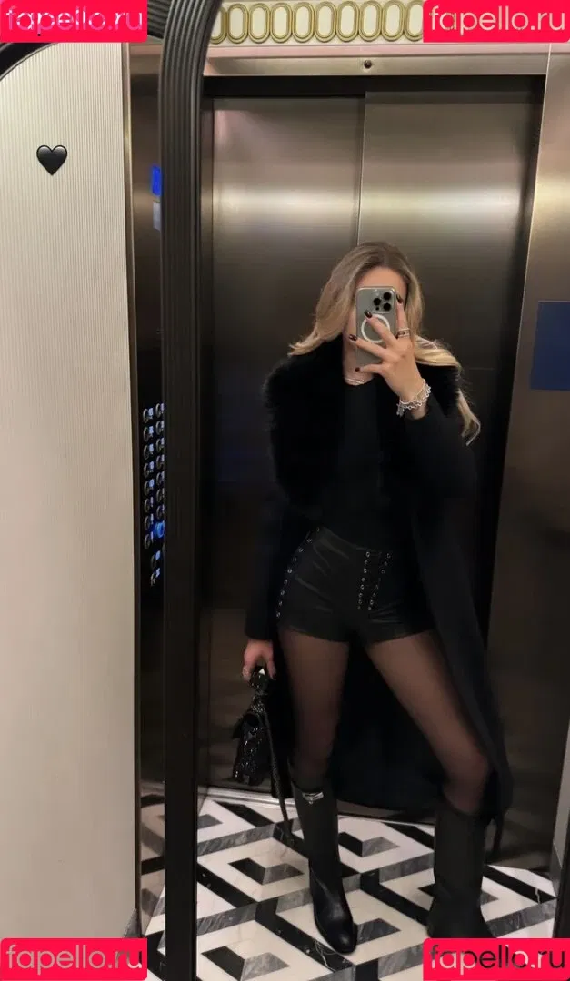 Shania Geiss Onlyfans Photo Gallery 