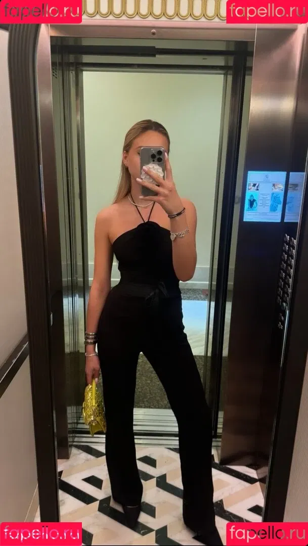 Shania Geiss Onlyfans Photo Gallery 