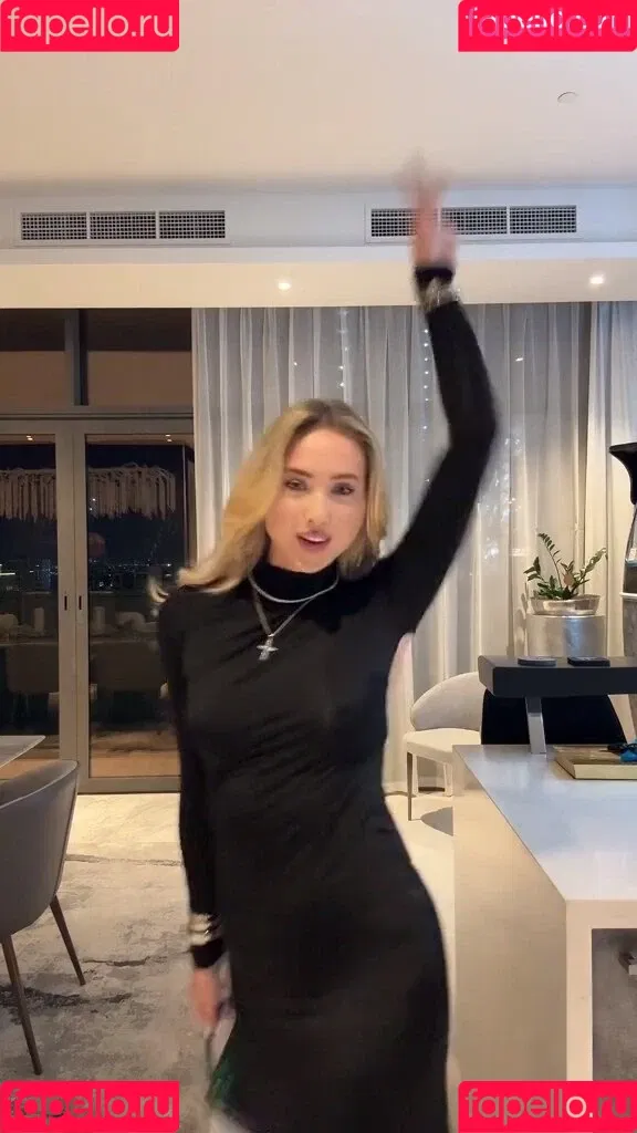 Shania Geiss Onlyfans Photo Gallery 