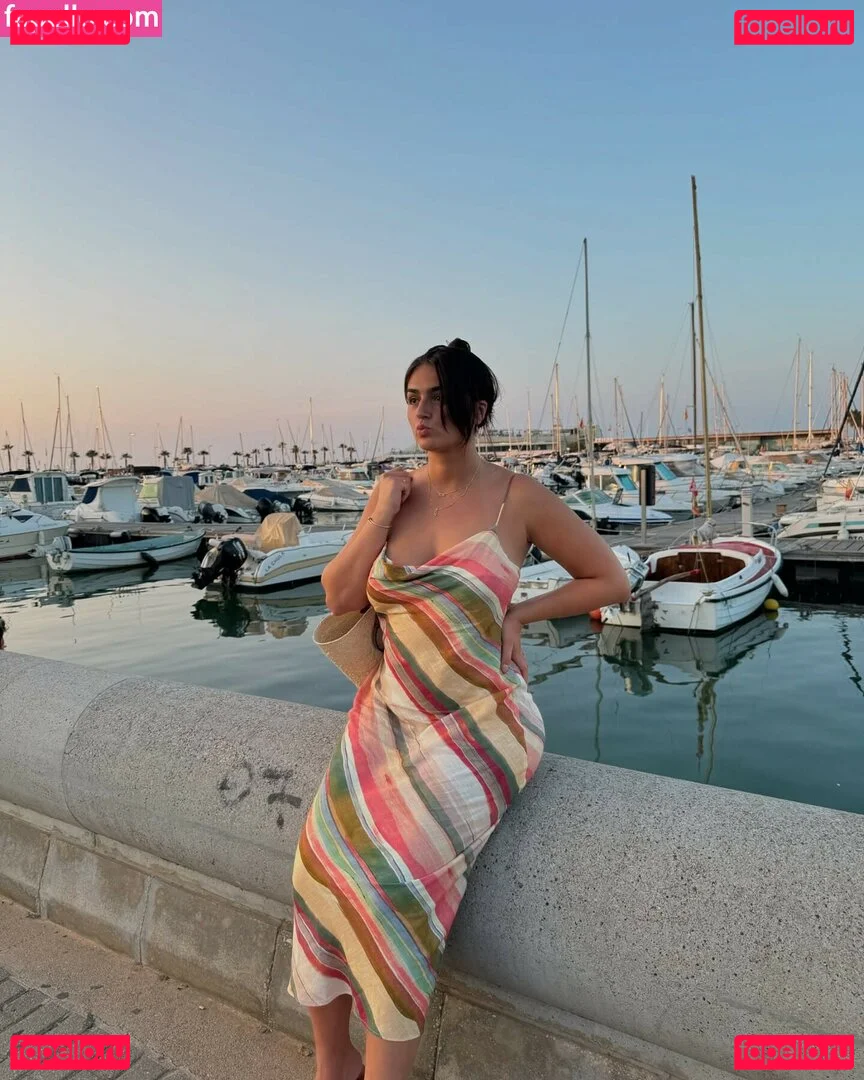 Lenna Vivas Onlyfans Photo Gallery 