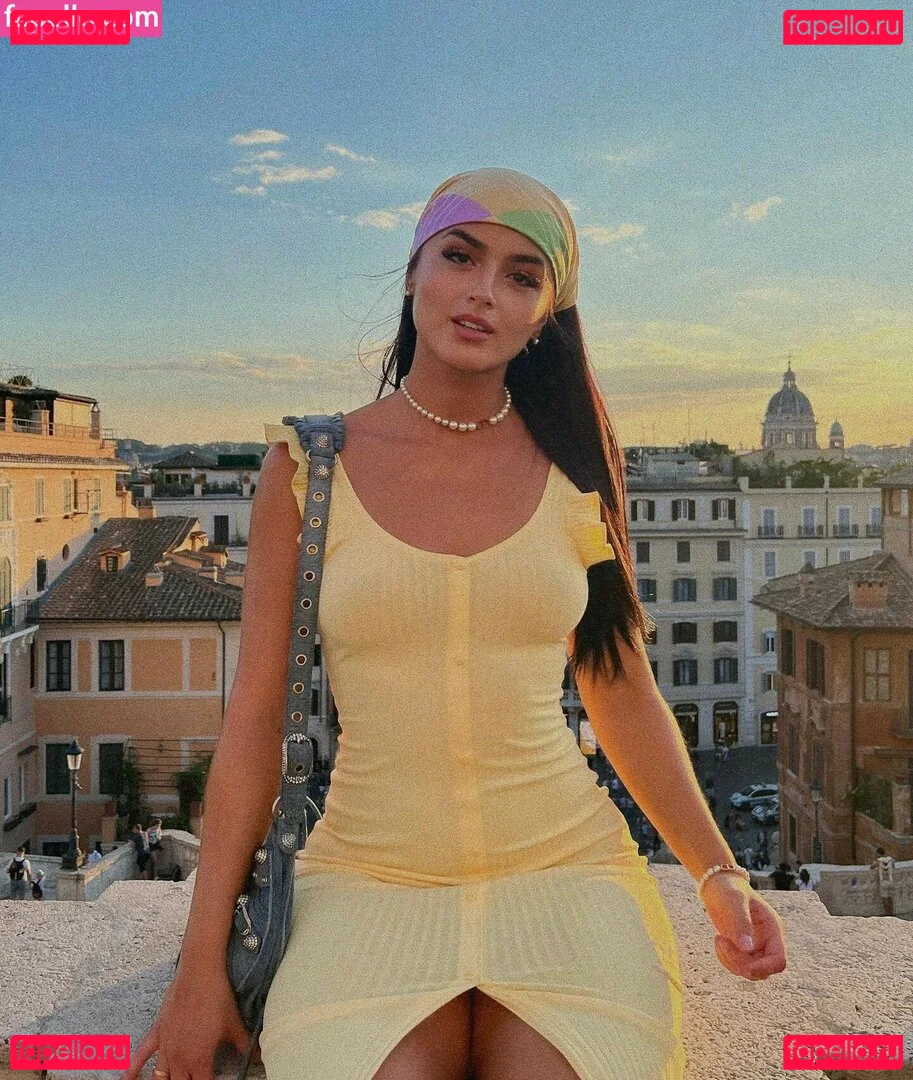 Lenna Vivas Onlyfans Photo Gallery 