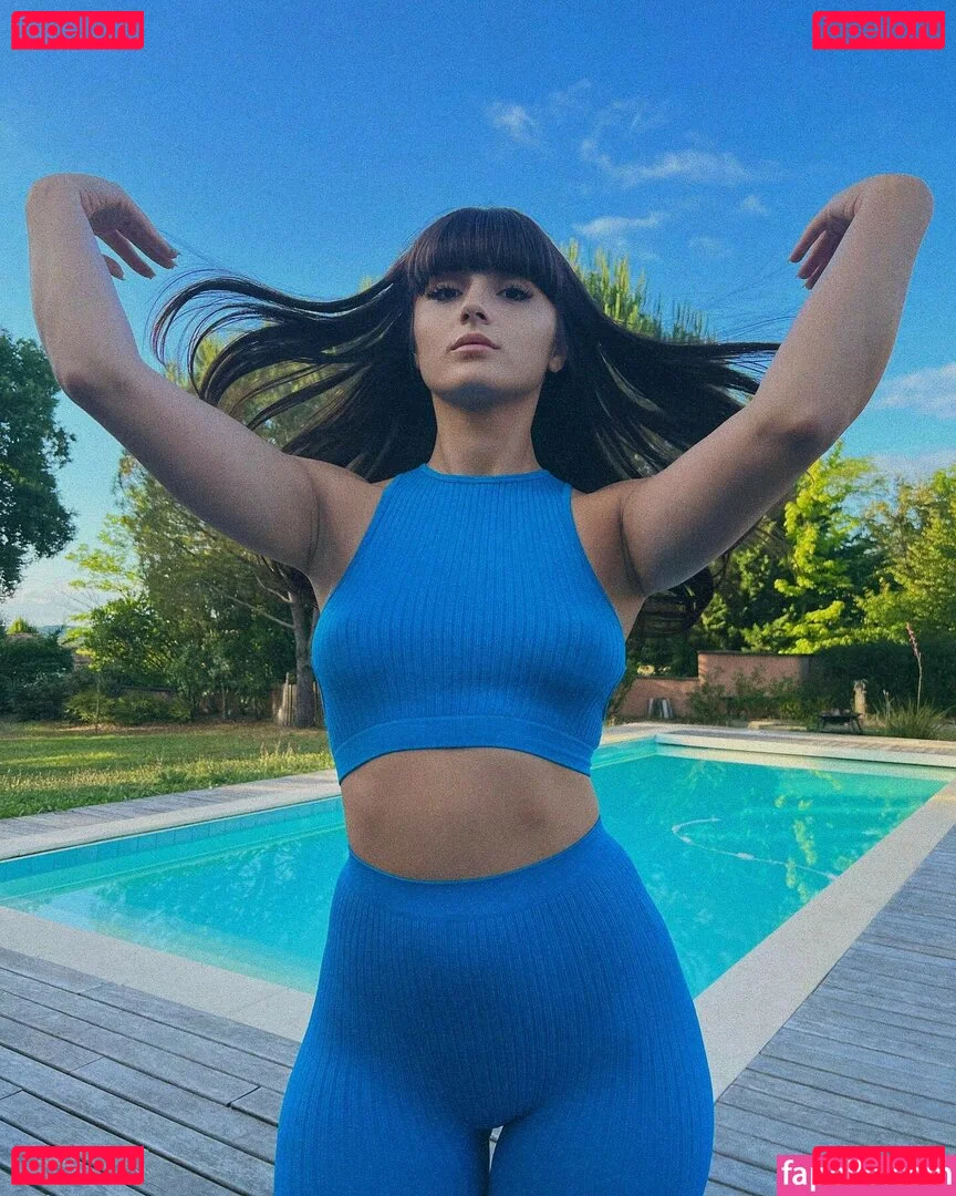 Lenna Vivas Onlyfans Photo Gallery 