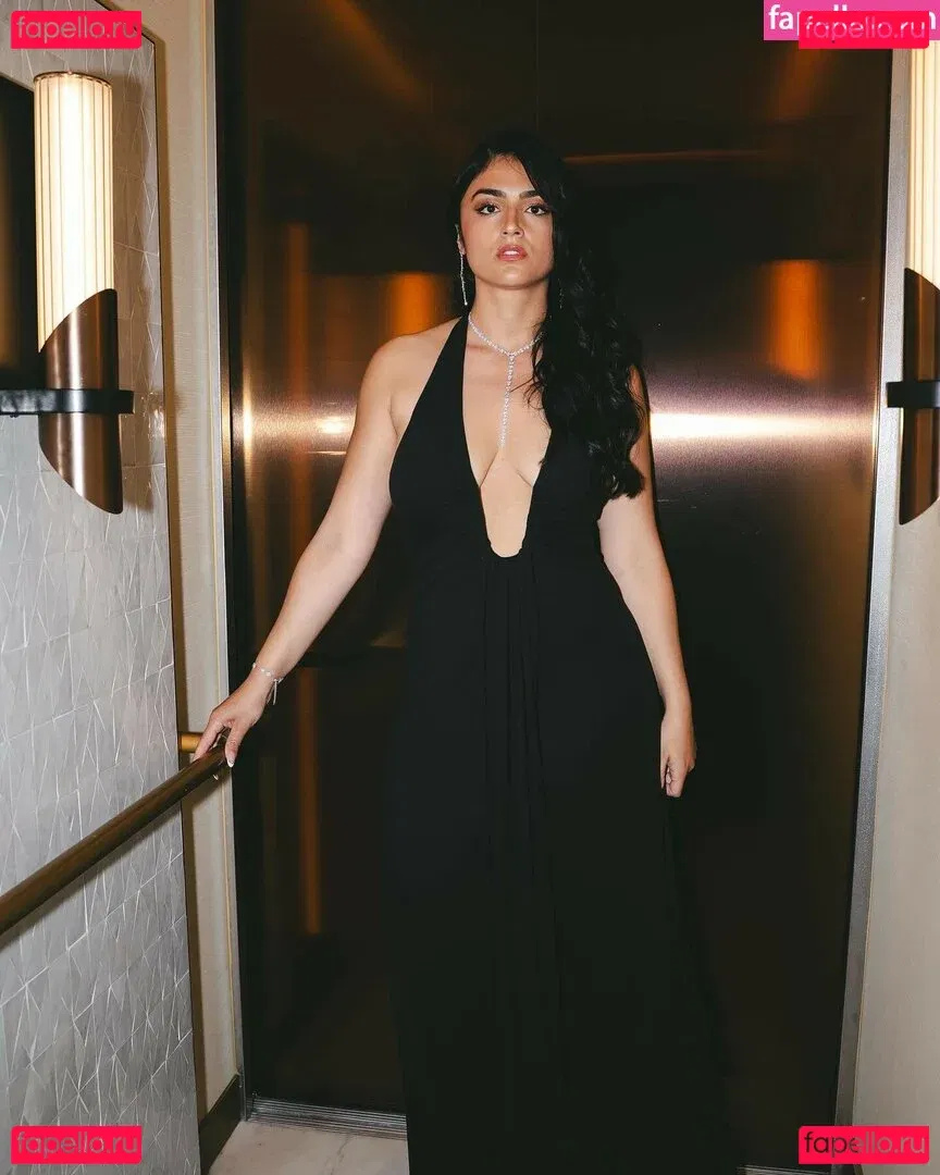 Lenna Vivas Onlyfans Photo Gallery 