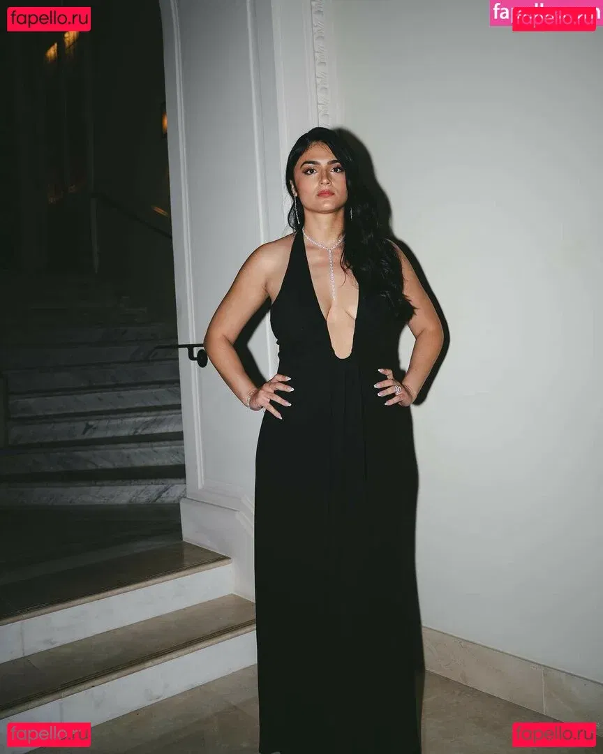 Lenna Vivas Onlyfans Photo Gallery 