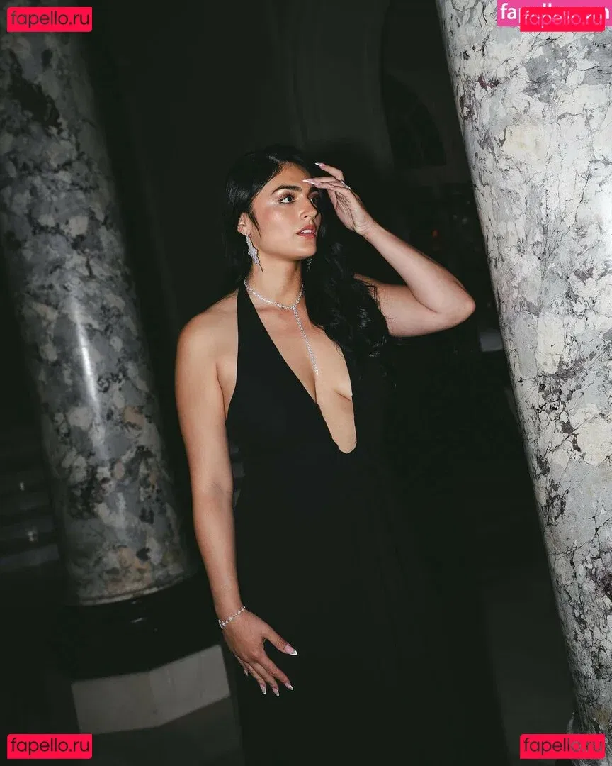 Lenna Vivas Onlyfans Photo Gallery 