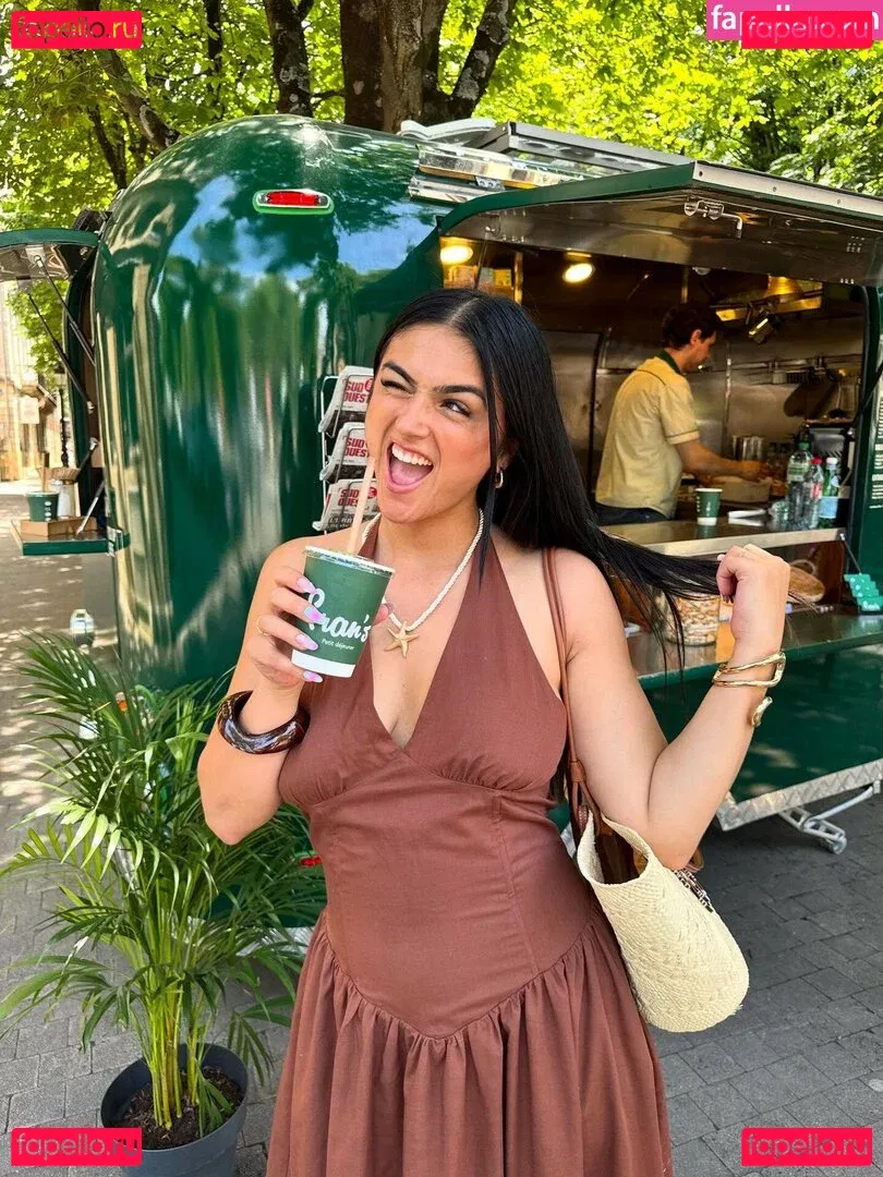 Lenna Vivas Onlyfans Photo Gallery 