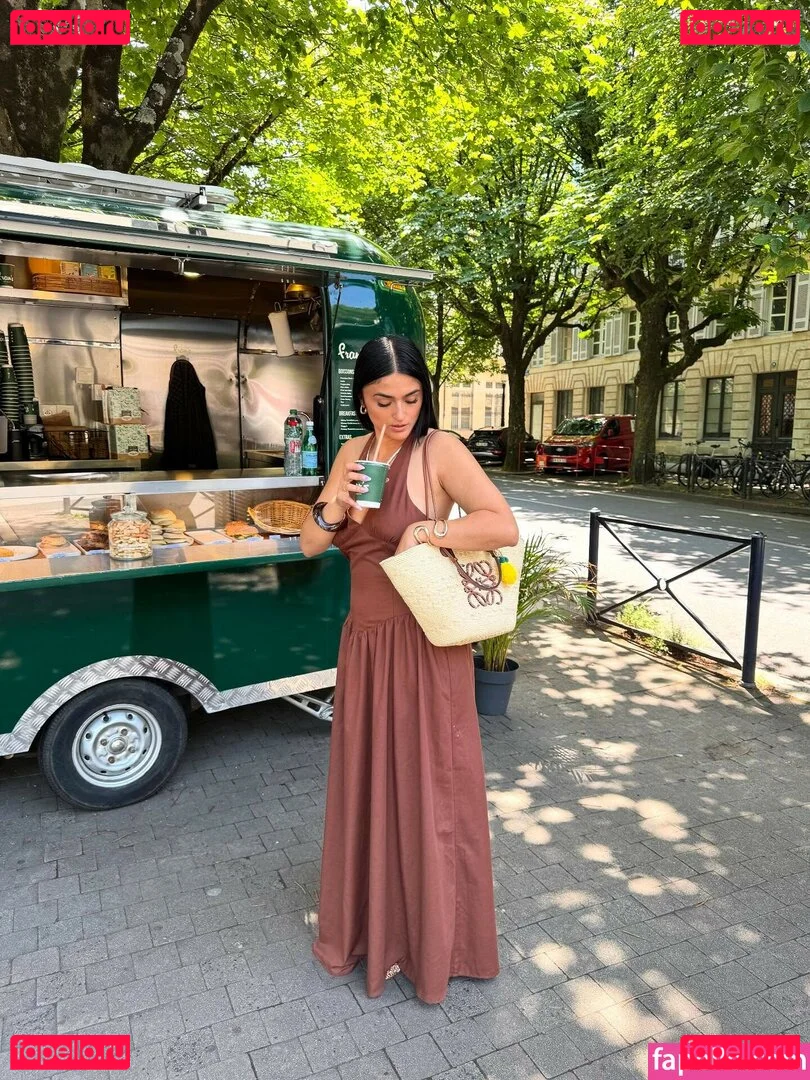 Lenna Vivas Onlyfans Photo Gallery 