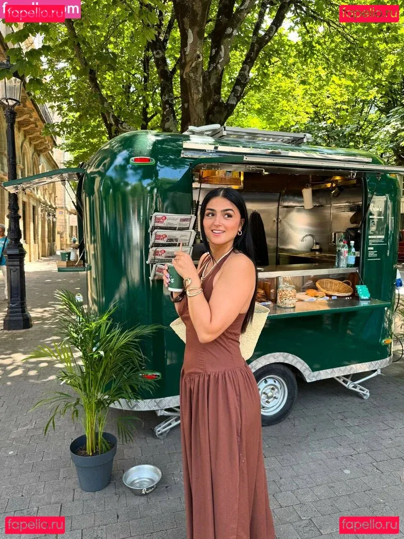 Lenna Vivas Onlyfans Photo Gallery 