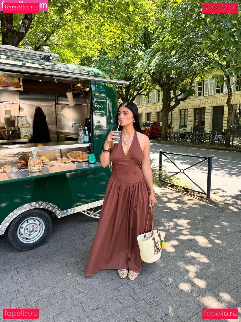 Lenna Vivas Onlyfans Photo Gallery 