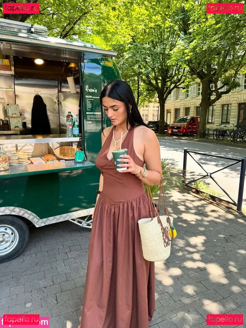 Lenna Vivas Onlyfans Photo Gallery 