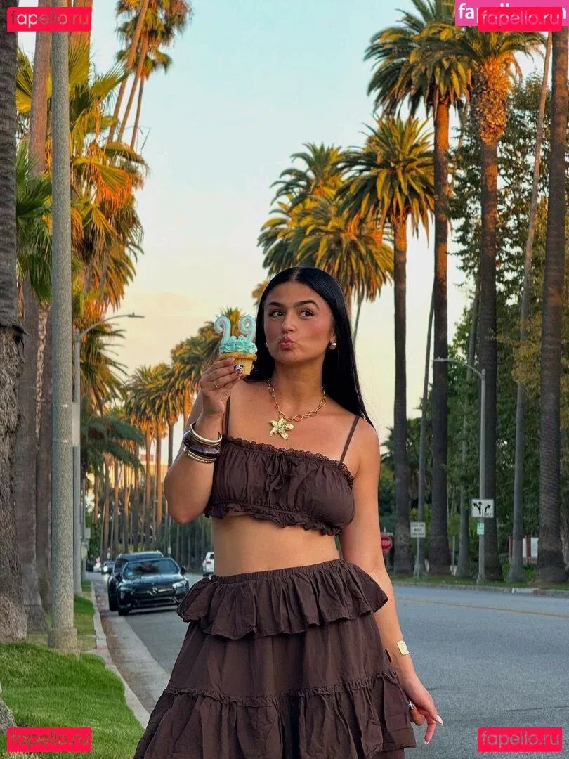 Lenna Vivas Onlyfans Photo Gallery 