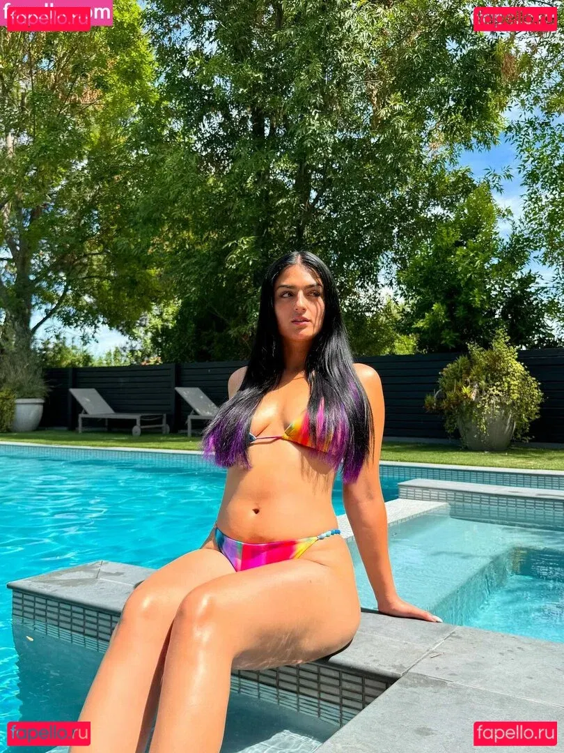 Lenna Vivas Onlyfans Photo Gallery 