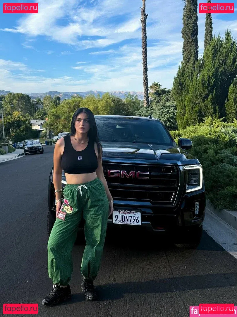 Lenna Vivas Onlyfans Photo Gallery 