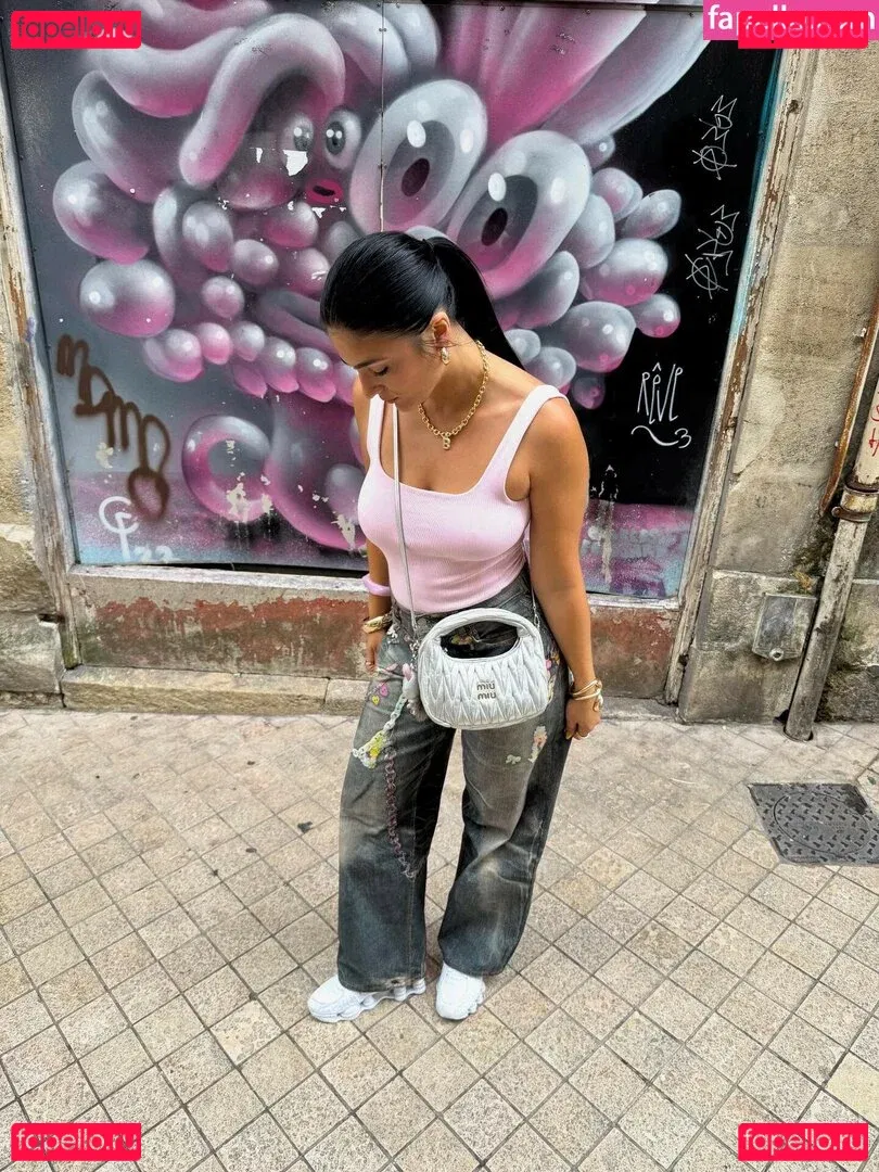 Lenna Vivas Onlyfans Photo Gallery 