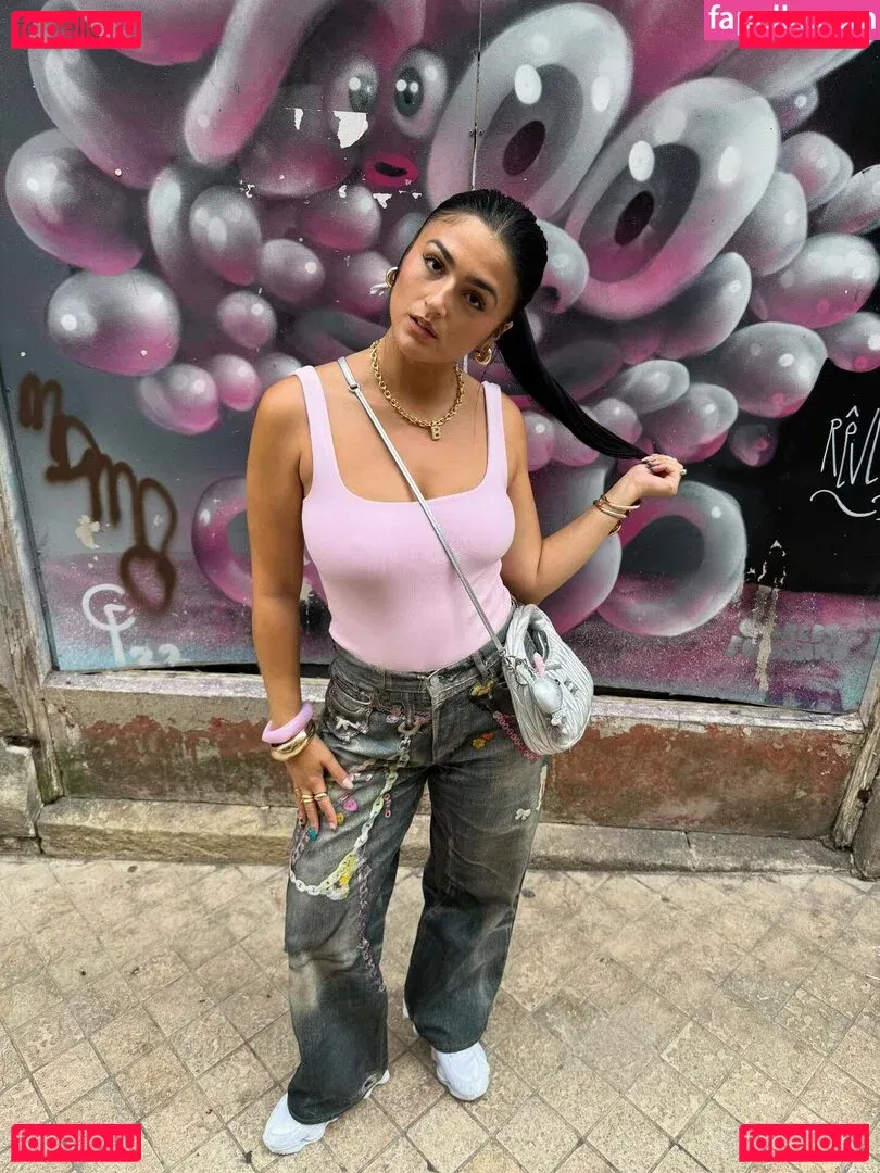 Lenna Vivas Onlyfans Photo Gallery 