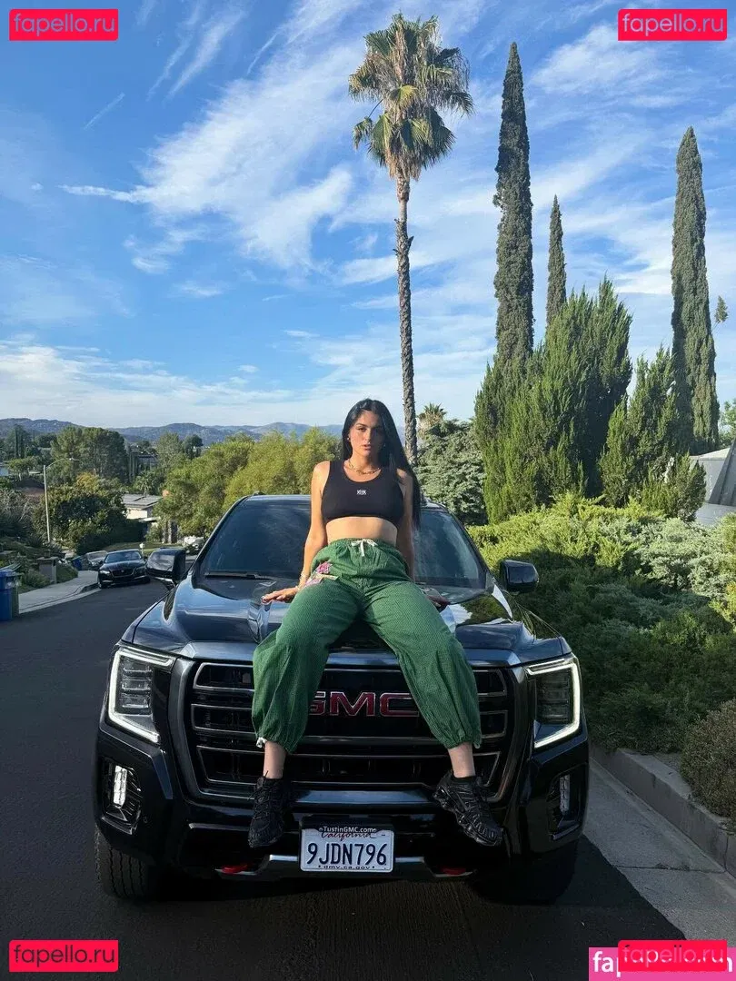 Lenna Vivas Onlyfans Photo Gallery 