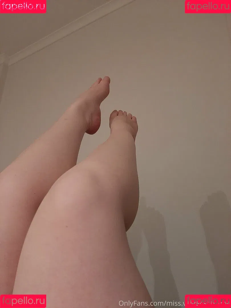miss.velvet.star.free Onlyfans Photo Gallery 