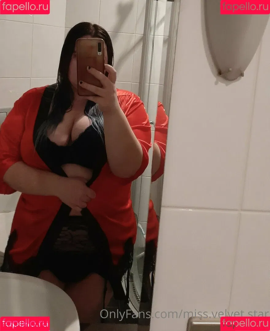 miss.velvet.star.free Onlyfans Photo Gallery 