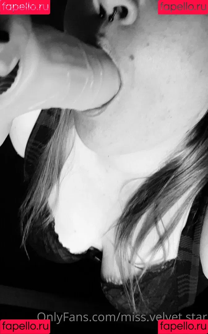 miss.velvet.star.free Onlyfans Photo Gallery 