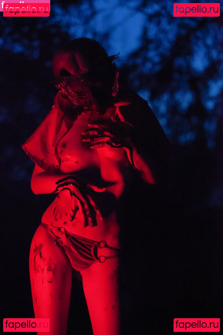 Caterpillar_Cos | Aleksandra Bodler Onlyfans Photo Gallery 