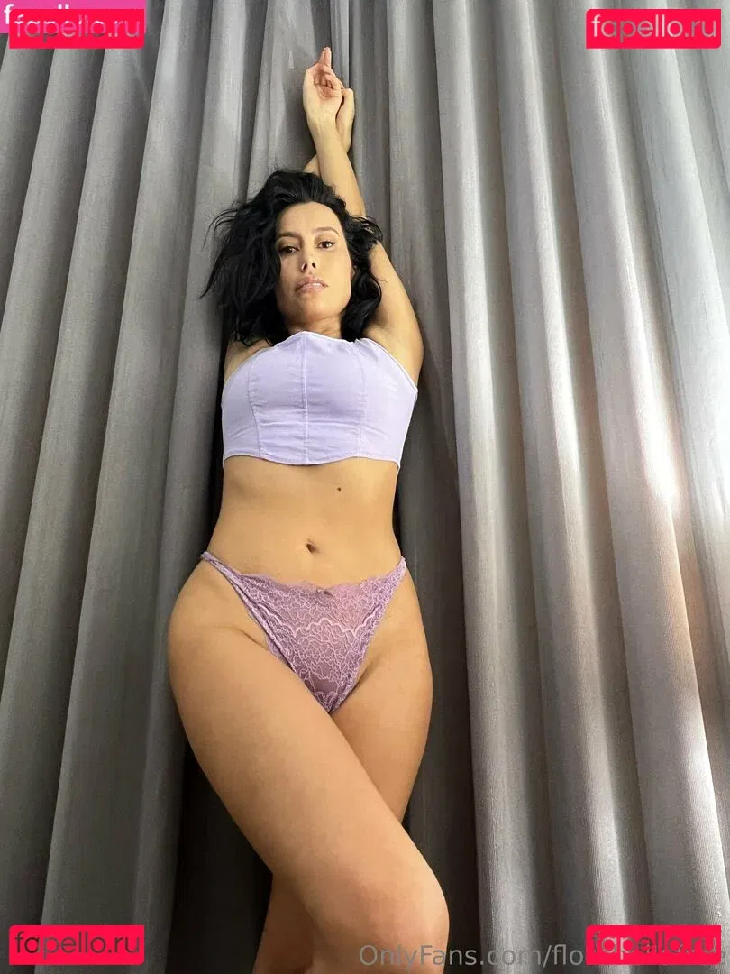 florabellafree Onlyfans Photo Gallery 