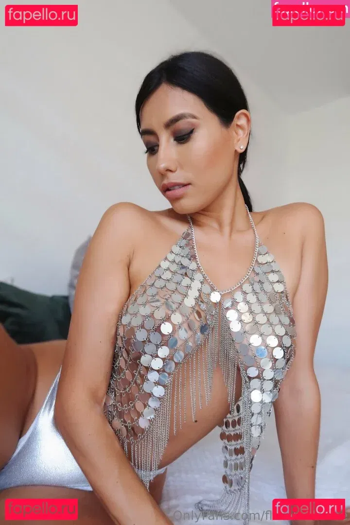 florabellafree Onlyfans Photo Gallery 