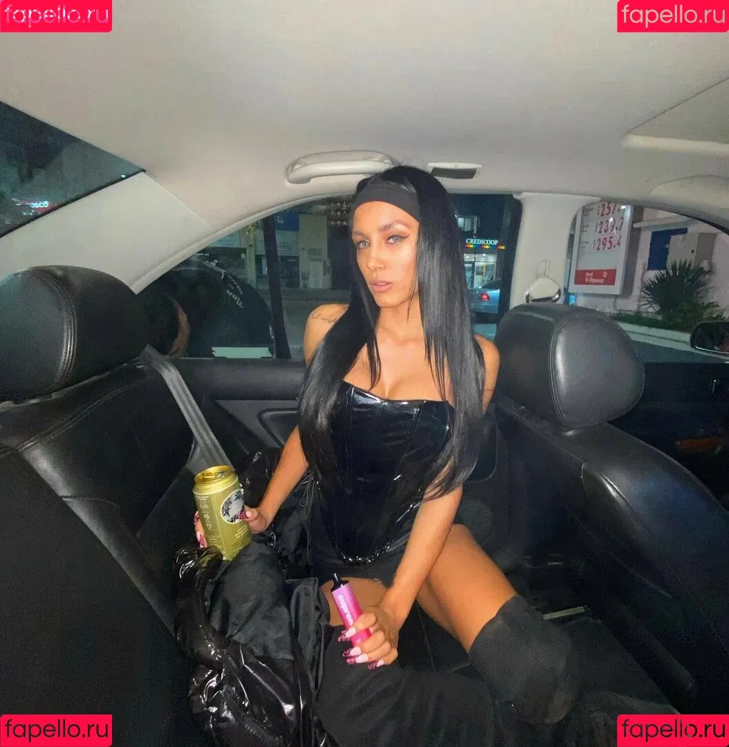ayeelenmicaa Onlyfans Photo Gallery 