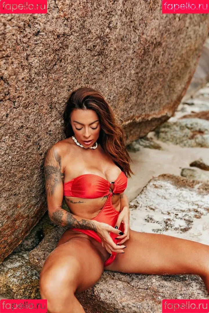 Monique Amin Onlyfans Photo Gallery 