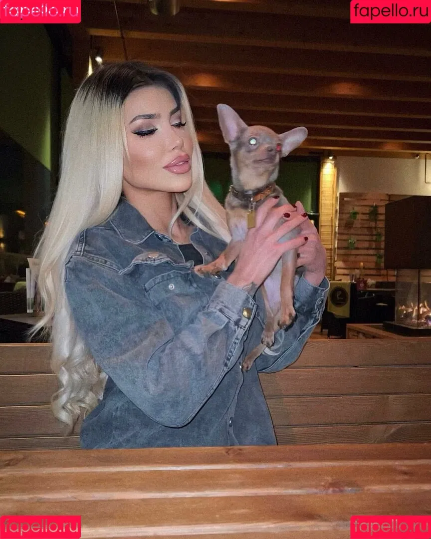 Amalia Yildirim Onlyfans Photo Gallery 