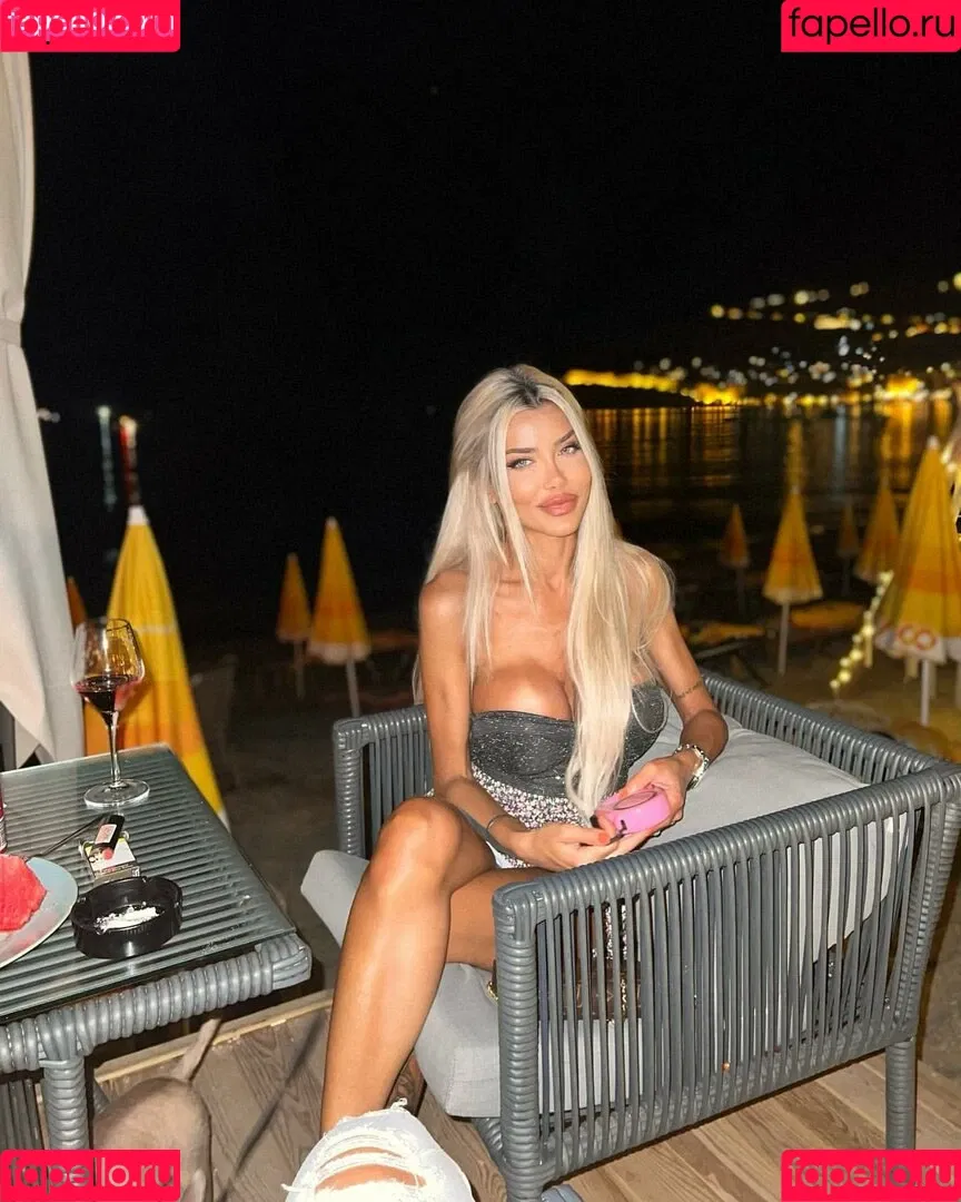 Amalia Yildirim Onlyfans Photo Gallery 