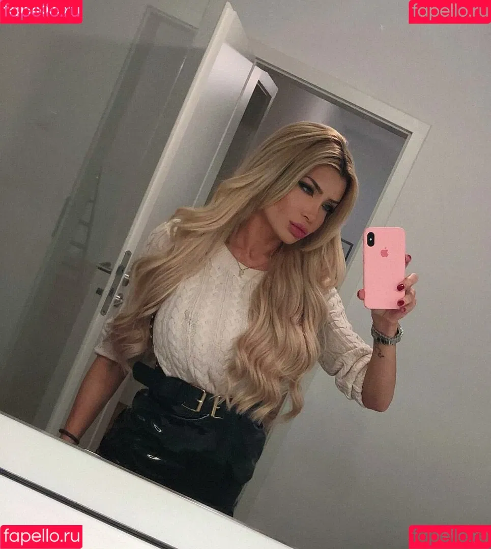 Amalia Yildirim Onlyfans Photo Gallery 